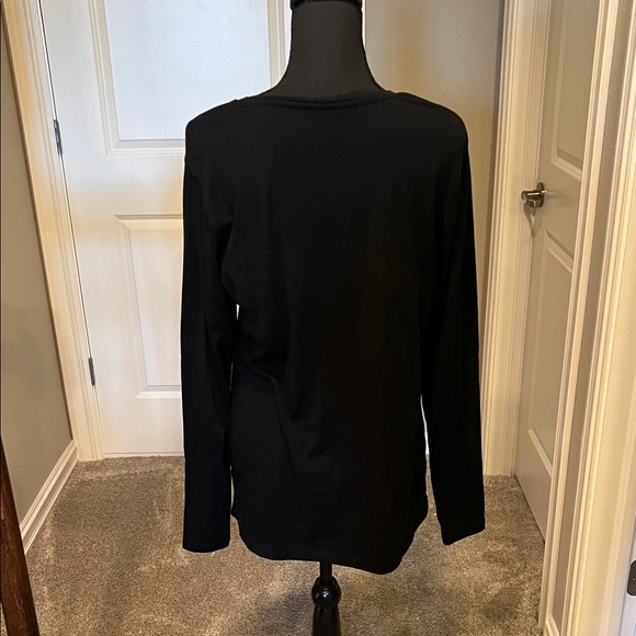 Eddie Bauer Classic Black Long Sleeve Top - Picture 4 of 6